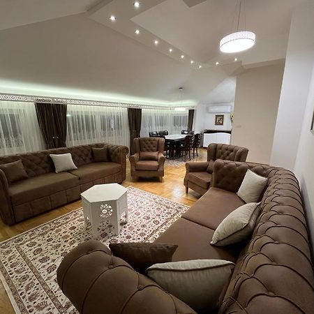 Silver Gate Apartment ซาราเยโว ภายนอก รูปภาพ