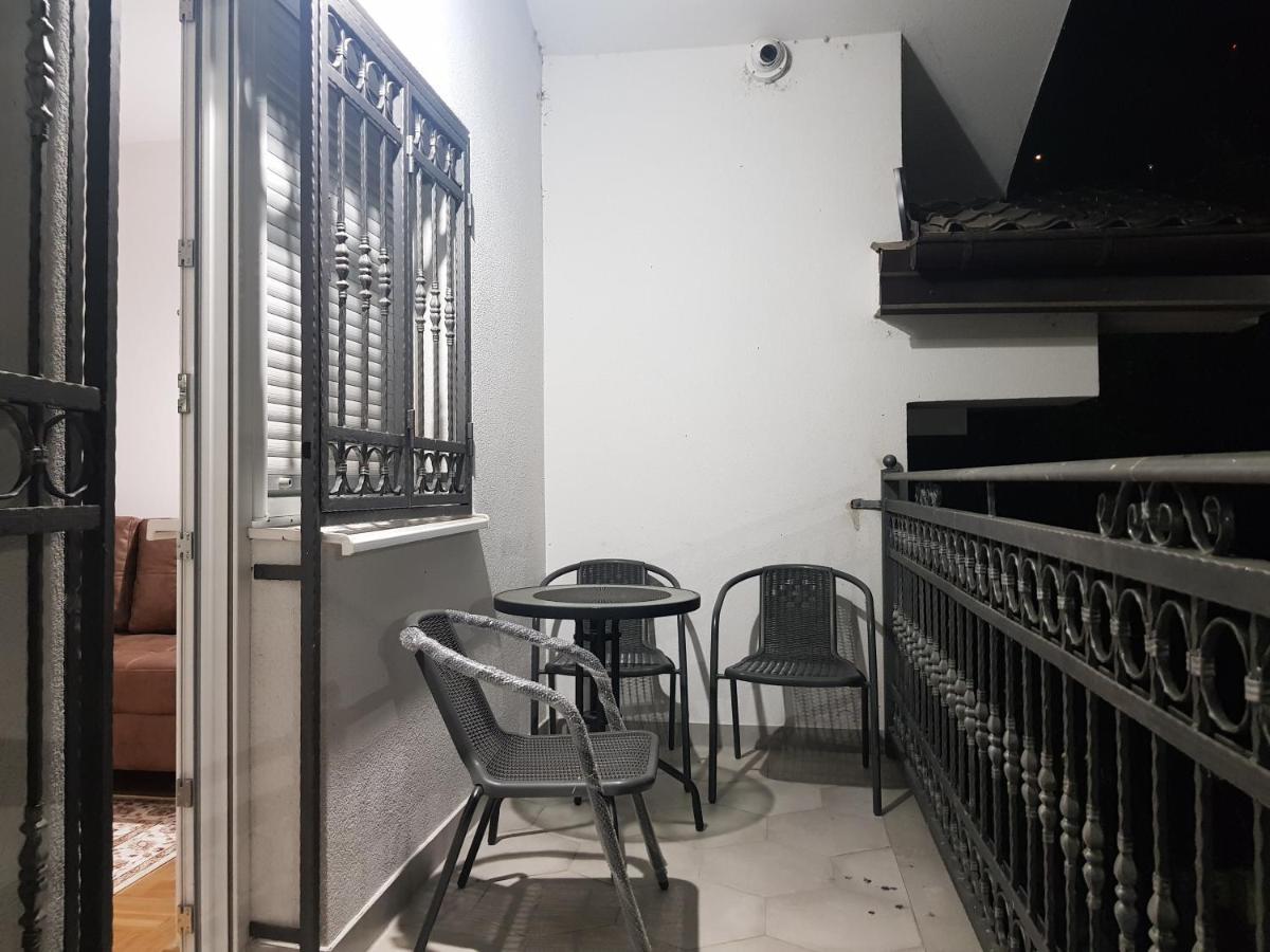 Silver Gate Apartment ซาราเยโว ภายนอก รูปภาพ