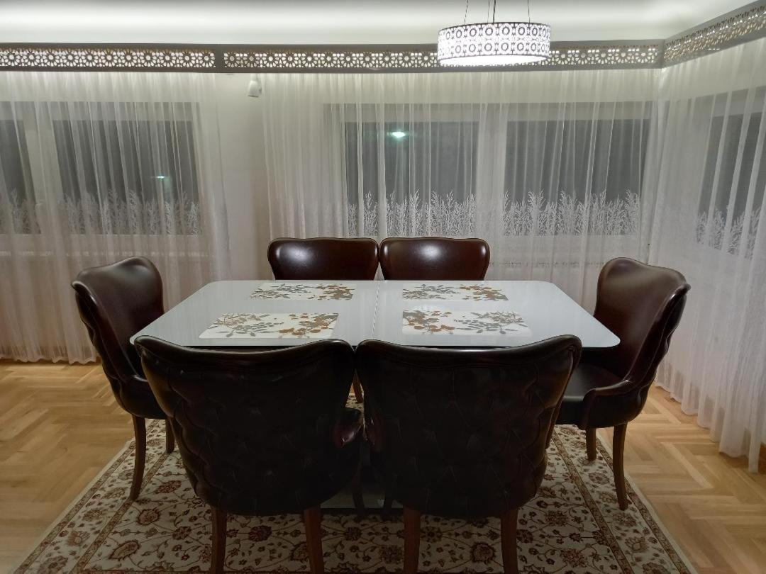 Silver Gate Apartment ซาราเยโว ภายนอก รูปภาพ