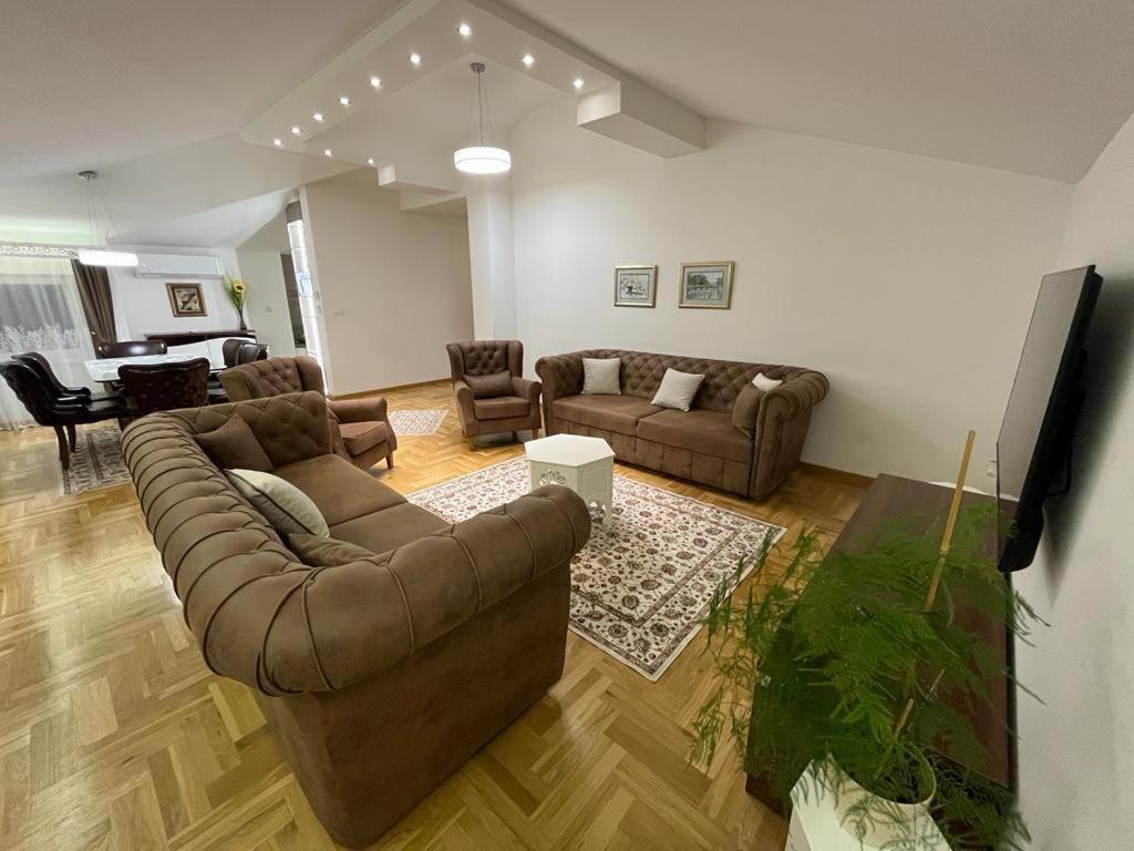 Silver Gate Apartment ซาราเยโว ภายนอก รูปภาพ