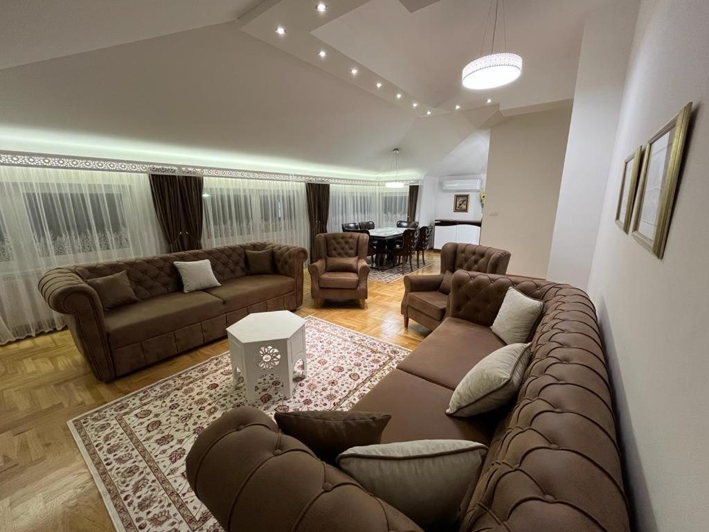 Silver Gate Apartment ซาราเยโว ภายนอก รูปภาพ