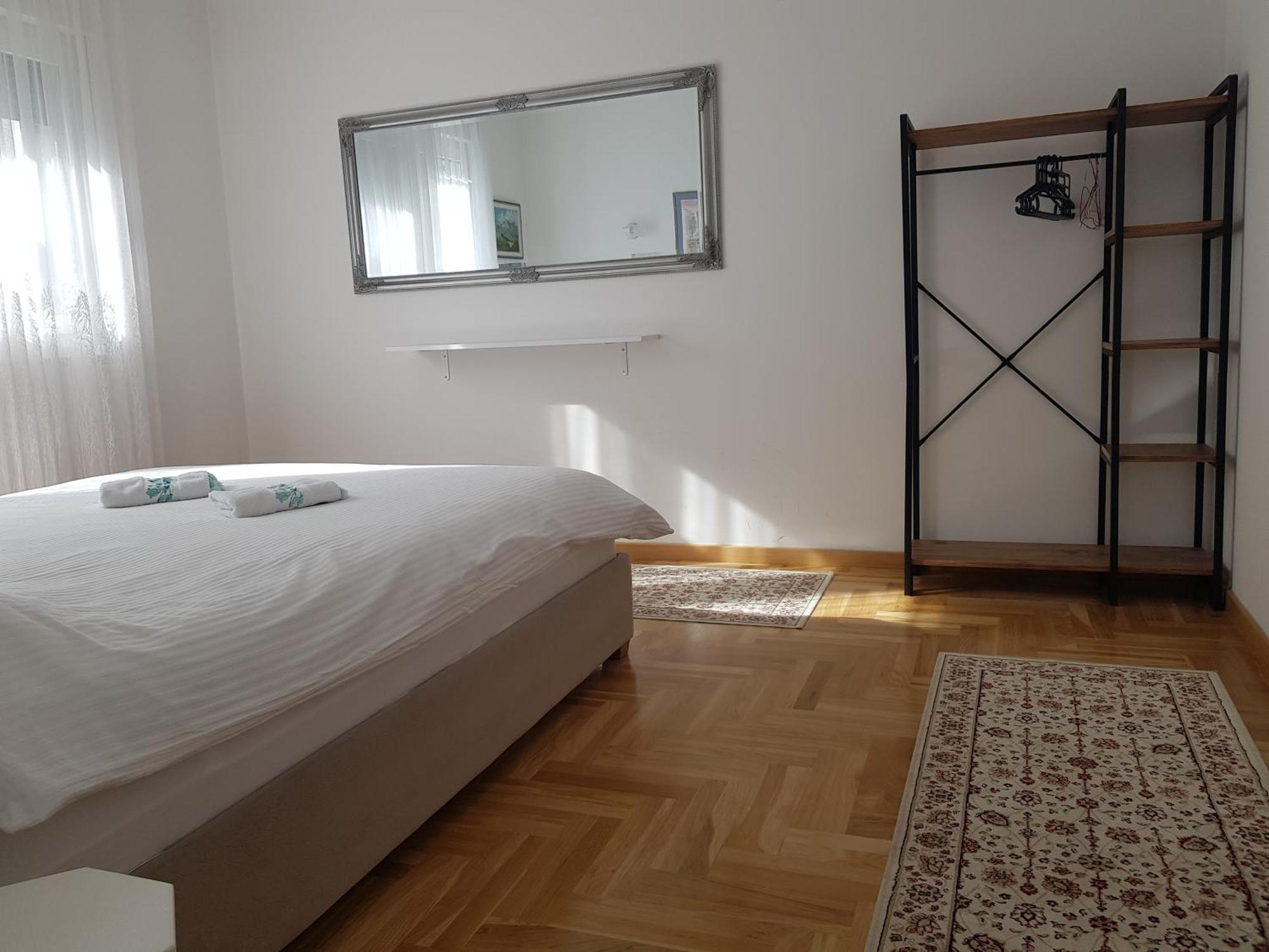 Silver Gate Apartment ซาราเยโว ภายนอก รูปภาพ